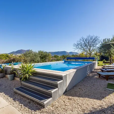 House Goran, Villa *