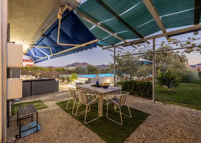 Villa House Goran, *